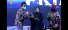 UGM Sabet Dua Penghargaan PR Indonesia Awards 2022 PR Award