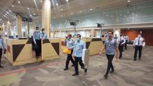 Jamaruli Manihuruk, Pantau Langsung Penerapan VoA di Bandara Ngurah Rai VoA
