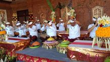 Wali Kota Jaya Negara Hadiri Karya Mecaru Serta Melaspas di Banjar Belong Sanur Mecaru