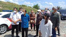 Wawali Arya Wibawa Dampingi Kunjungan Menteri PPN Suharso Manoarfa Tinjau TPA Suwung TPST