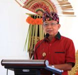 Gubernur Koster Implementasikan Kearifan Lokal pada Perayaan Tumpek Wayang Tumpek Wayang