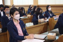 Gelar Seleksi Internal Debat, Universitas Udayana Target Jadi Juara Bertahan Internal Debat