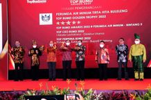 Bupati Buleleng Raih Penghargaan Top Pembina BUMD Untuk Ketiga Kalinya BUMD