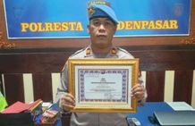 Berhasil Tangani Beberapa Kasus Pelanggaran Kode Etik, IPTU Harun Budiyanto Raih Penghargaan Propam