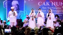 Cak Nun Minta Puan Maharani Jaga Indonesia Jaga Indonesia