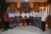 Harapkan Bisa Lolos Tingkat Nasional, Wali Kota Jaya Negara Terima Calon Paskibraka Denpasar Paskibraka
