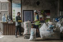 12.000 Anggota Komunitas Pengumpulan Plastik Berhasil Cegah Laut Bali dari Pencemaran Komunitas Pengumpulan Plastik