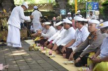 Purnama Jiyestha, Wali Kota Jaya Negara Hadiri Pemelaspasan Pura Mpu Aji Dukuh Sakti dan Pujawali Pura Taman Sari Purnama Jiyestha
