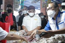 Pemkot Denpasar Bersama Bank Indonesia Kembali Lakukan Sosialisasi Program SIAP ORIS di Pasar Tradisional Galang Ayu QRIS
