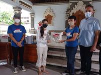 Penerima Apresiasi Satu Indonesia Awards Gelorakan #SemangatSalingBantu di Desa Pemuteran Satu Indonesia Awards