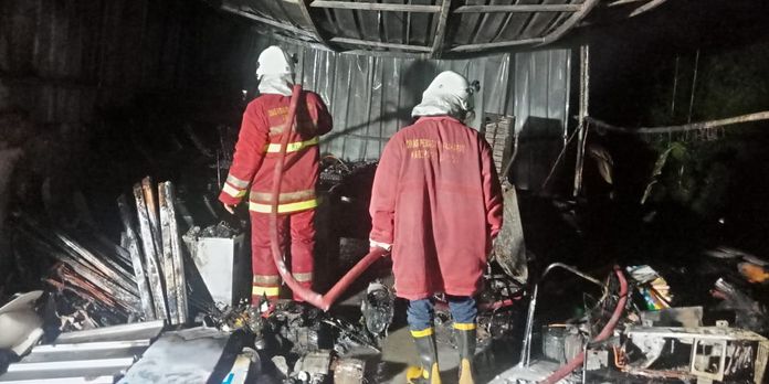 Satu Rumah di Desa Pererenan Ludes