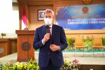 Duta Besar Uni Eropa untuk Indonesia dan Brunei Darusallam Berikan Kuliah Tamu di Unud dengan Topik “EU Green Deal and Climate Action” Duta Besar Uni Eropa