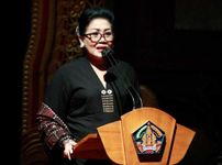 Ketua Dekranasda Provinsi Bali Buka Pameran IKM Bali Bangkit Tahap IV Tahun 2022 Bali Bangkit