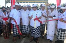 Resmikan Jalan Subak, Bupati Tabanan Bangga Masyarakat Bekerja Swadaya dan Gotong Royong Gotong Royong