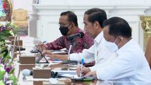 Bertemu Pimpinan KPU, Jokowi Minta Logistik Pemilu Gunakan Produk Dalam Negeri Produk Dalam Negeri