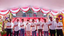 Bupati Bangli Buka Young Koi Show and Exhibition di Alun-alun Bangli IKan Koi