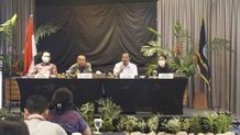 Wabup Kasta Minta Masyarakat Bersinergi dengan Pemerintah dalam Menangani Narkoba Lansia