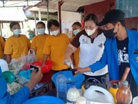 Ibu RT Didorong Kreatif Olah Limbah Dapur Jadi POC Limbah Dapur