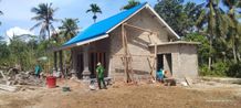 Umat Hindu Transmigran di Desa Lalosingi Sulawesi Tenggara Gotong Royong Membangun Sekolah Hindu Umat Hindu Transmigran