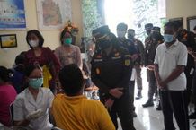 Sinergi Pemkot Denpasar-Kejari Denpasar, Laksanakan Gebyar Vaksinasi Covid-19 ‘Wayan Adhyaksa’ di Desa Sumerta Klod Vaksin Covid-19