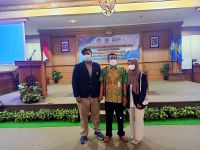 Tim Fakultas Kedokteran Hewan Melaju Sampai 16 Besar Debat Bahasa Indonesia Tingkat Universitas Udayana Fakultas Kedokteran Hewan