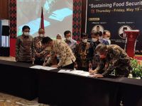 Unud Tanda Tangani Nota Kesepahaman dengan Konsorsium Universitas di Kawasan Indonesia Tengah dan Timur Unud