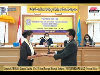 Kaji Teks Saraswati, Komang Trisna Dewi Raih Gelar Doktor Linguistik di FIB Unud Teks Saraswati