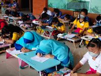 Wali Kota Jaya Negara Buka Festival Nyurat Aksara Bali Yayasan Dwijendra Aksara Bali