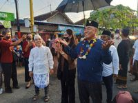 Dua Kampung Loloan Gelar Silaturahmi di Atas Jembatan Syarif Tua Jembatan Syarif Tua