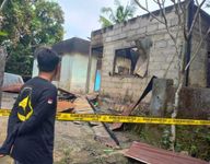 Polisi Periksa 4 Orang, Kasus Pengerusakan dan Pembakaran Rumah di Julah Rumah Dibakar