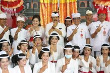 Hadiri Karya Agung Ngenteg Linggih, Bupati Sanjaya Minta Masyarakat Tetap Kompak dalam Membangun Ngenteg Linggih