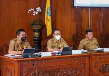 Wali Kota Jaya Negara Pimpin Rapat Evaluasi Pemkot Denpasar Wali Kota Jaya Negara