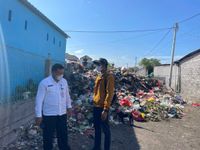 Sekda Alit Wiradana Pantau Optimalisasi Pengangkutan Sampah di Beberapa TPS Sekda Alit Wiradana