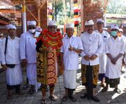 Wali Kota Jaya Negara Hadiri Karya di Pura Dalem Tanjung Sari Desa Adat Tanjung Bungkak Jaya Negara