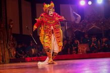 Sekehe Gong Legendaris Jaya Kusuma Gladag Denpasar Tampil Apik di PKB XLIV Penampilan Sekehe Gong Jaya Kusuma
