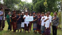 Bupati Jembrana Serahkan Hibah Kepada Forum Kerukunan Umat Beragama Beragama