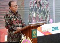 Gubernur Koster Paparkan Konsep Ekonomi Kerthi Bali di Hadapan Peserta International Summer School International Summer School