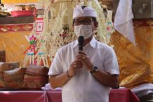 Karya Ngenteg Linggih di Pura Gede Bhujangga Waisnawa Sibang Gede Abiansemal Sekda Wayan Adi Arnawa