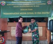 Bupati Suwirta Meminta Aparat Pemerintah Bijak Memanfaatkan Medsos dalam Berkomunikasi Aparat