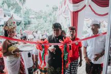 Bupati Giri Prasta Resmikan Warung Yadnya “Astagina” Mengwitani Bupati Nyoman Giri Prasta