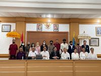 Program Studi Ilmu Sejarah FIB Unud Selenggarakan Kuliah Tamu Sejarah Ekonomi di Indonesia fib unud