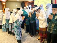 Wali Kota Jaya Negara Lepas Calon Jemaah Haji Kota Denpasar Jaya Negara