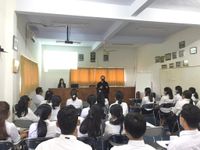 Pelatihan Public Speaking untuk Optimalisasi Pelayanan dan Proses Belajar Mengajar di SD Bali Public School Public Speaking unud