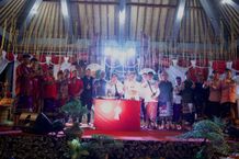 Bupati Giri Prasta Hadiri Pelantikan Pengurus ST. Yowana Shanti Desa Adat Sulangai Giri Prasta