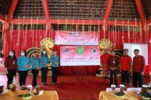 Surya Adnyani Mahayastra Resmikan Bank Sampah Lembeng Lestari Bank Sampah