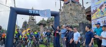 Bupati Sedana Arta Lepas Fun Bike Serangkaian HUT Ke-41 STT. Gopa Sundara Desa Adat Kayang Fun Bike