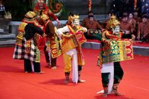 Wayang Wong Griya Jelantik Delod Pasar Sanur Tampilkan Setubanda di PKB XLIV Penampilan Sekehe Wayang Wong Griya Jelantik Delod