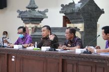 Bupati Jembrana Siap Fasilitasi Masyarakat Gilimanuk Perjuangkan Sertifikat Hak Milik Bupati Tamba
