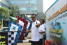 Gelar Touring Jakarta-Bali, PLN Ajak Masyarakat Buktikan Hemat dan Amannya Gunakan Mobil Listrik Touring Kendaraan Listrik