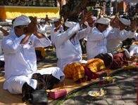 Pemkot Denpasar Gelar Upacara Jana Kerthi Peringati Tumpek Krulut Sebagai Rahina Tresna Asih Denpasar